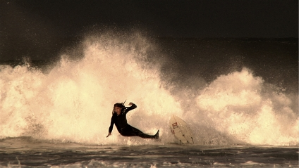 Light and variable winds with a large long period swell